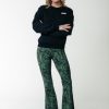 Colourful Rebel Broeken | Liquid Peached Flare Pants|Soft Green